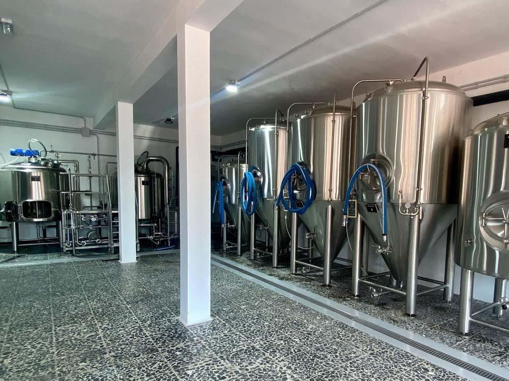 1000L Micro Brewery System in Italy
